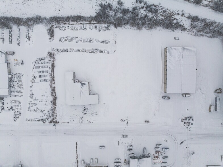 More Photos Of 19 Terry Fox Dr, Vankleek Hill Manufacturing For Sale