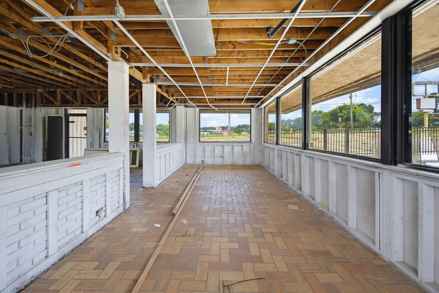 More Photos Of 4145 Fulton Industrial Blvd, Atlanta Fast Food For Lease