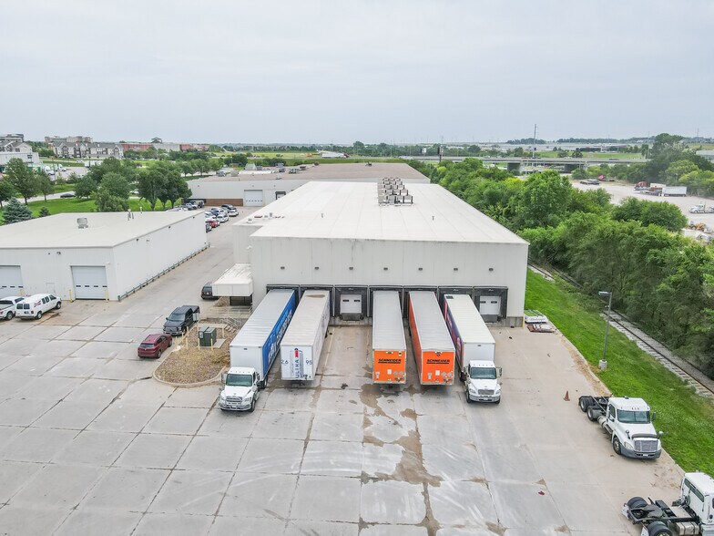 More Photos Of 13255 Centech Rd, Omaha Distribution For Sale