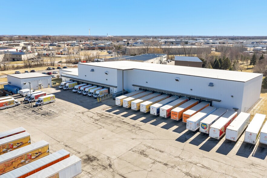 More Photos Of 2350-2400 Northridge Dr, Kaukauna Manufacturing For Sale