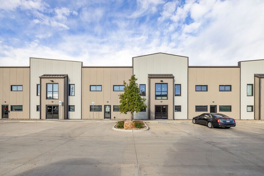 More Photos Of 3000 Airport Dr, Erie Research And Development For Sale