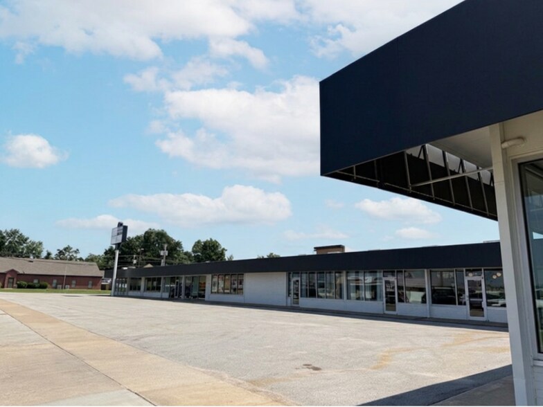 More Photos Of 3111 S Jamestown Ave, Tulsa Unknown For Lease