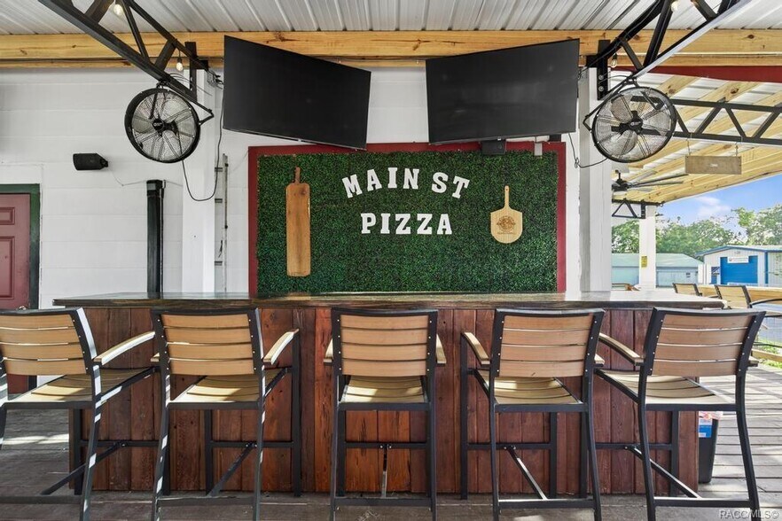More Photos Of 125 N Main St, Hastings Restaurant For Sale