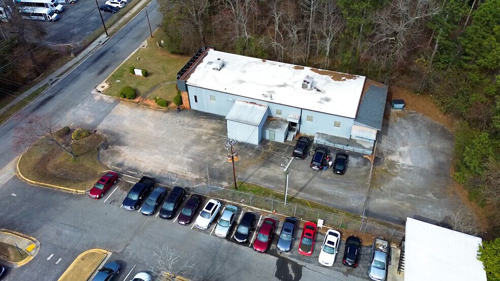 More Photos Of 1661 Roadhaven Dr, Stone Mountain Light Distribution For Sale