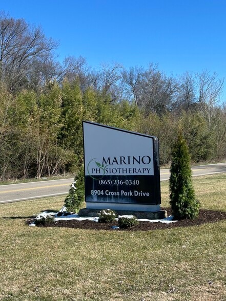 More Photos Of 8904 Cross Park Dr, Knoxville Medical For Lease