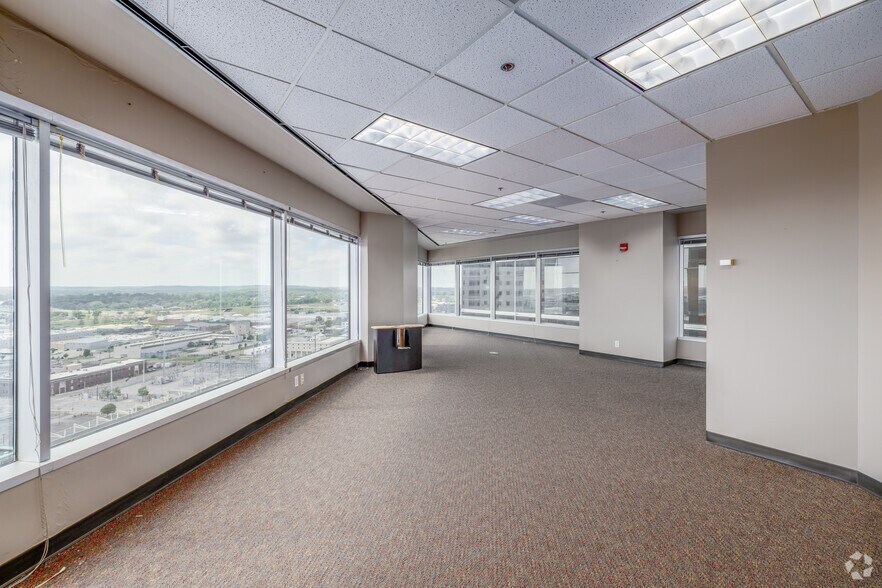 Photo of 14th Floor Ste 1410