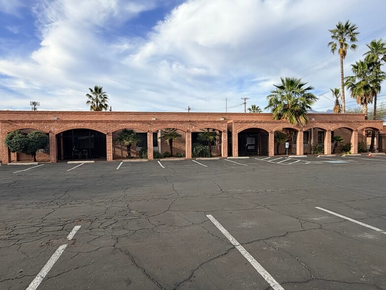 More Photos Of 3045 N 1st Ave, Tucson Office For Sale