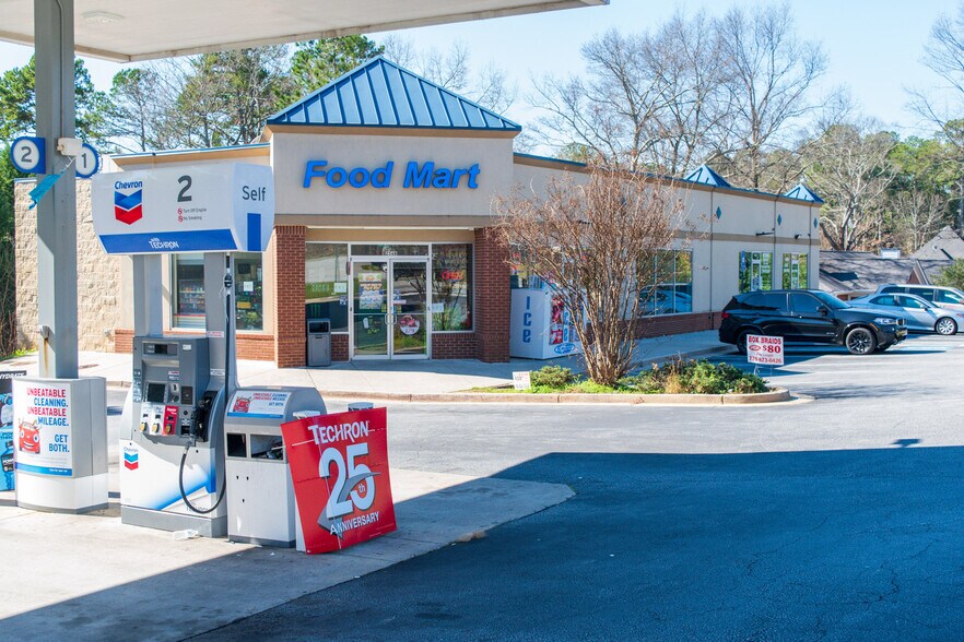 Primary Photo Of 256 Hurricane Shoals Rd, Lawrenceville Convenience Store For Sale
