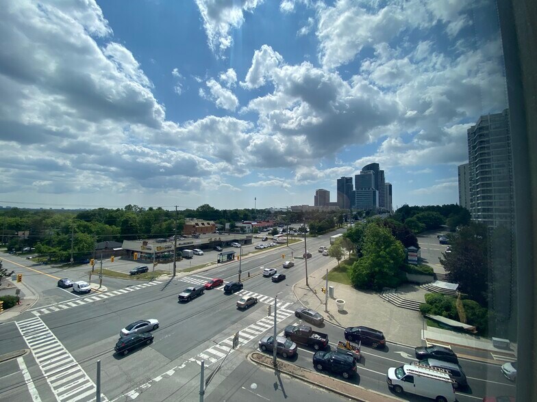More Photos Of 7368 Yonge St, Vaughan Office For Sale