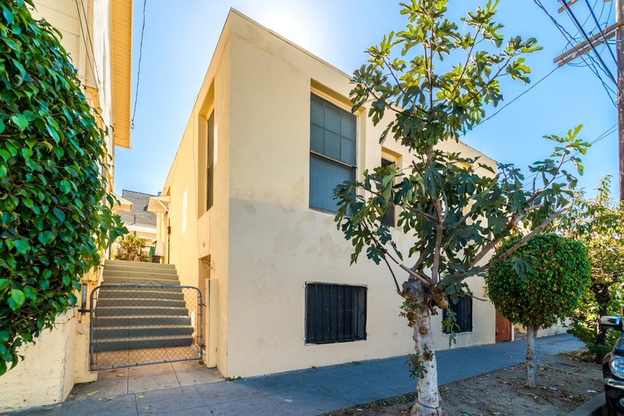 More Photos Of 2942 W 12th St, Los Angeles Apartments For Sale