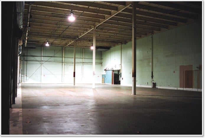 More Photos Of 905 Herring Ave, Wilson Manufacturing For Lease