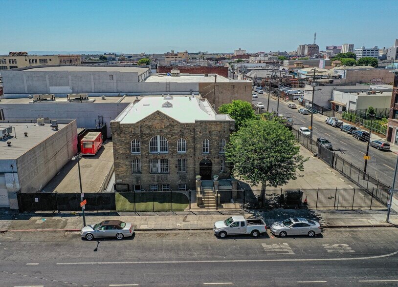 Primary Photo Of 606 E 6th St, Los Angeles Loft Creative Space For Lease