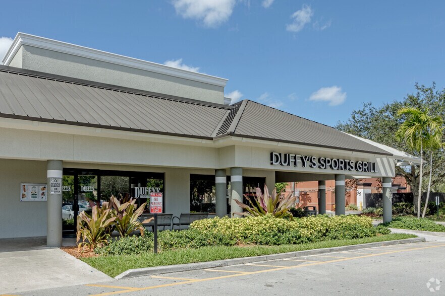 More Photos Of 6714-6864 Forest Hill Blvd, Greenacres General Retail For Lease