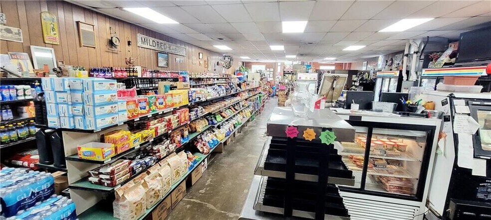 More Photos Of 86 3rd St, Moran Convenience Store For Sale