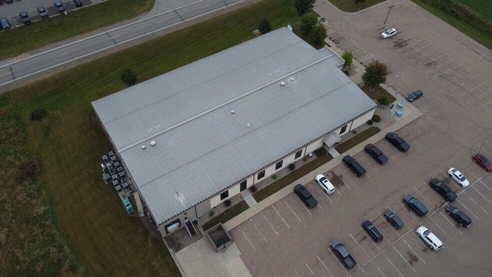 More Photos Of 1150 5th Ave SE, Hutchinson Office For Lease