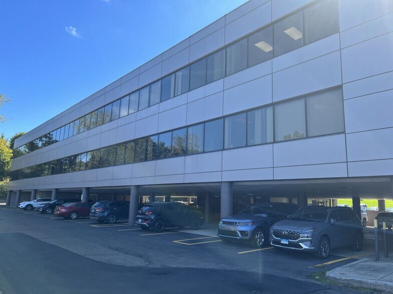 More Photos Of 500 E Main St, Branford Medical For Lease