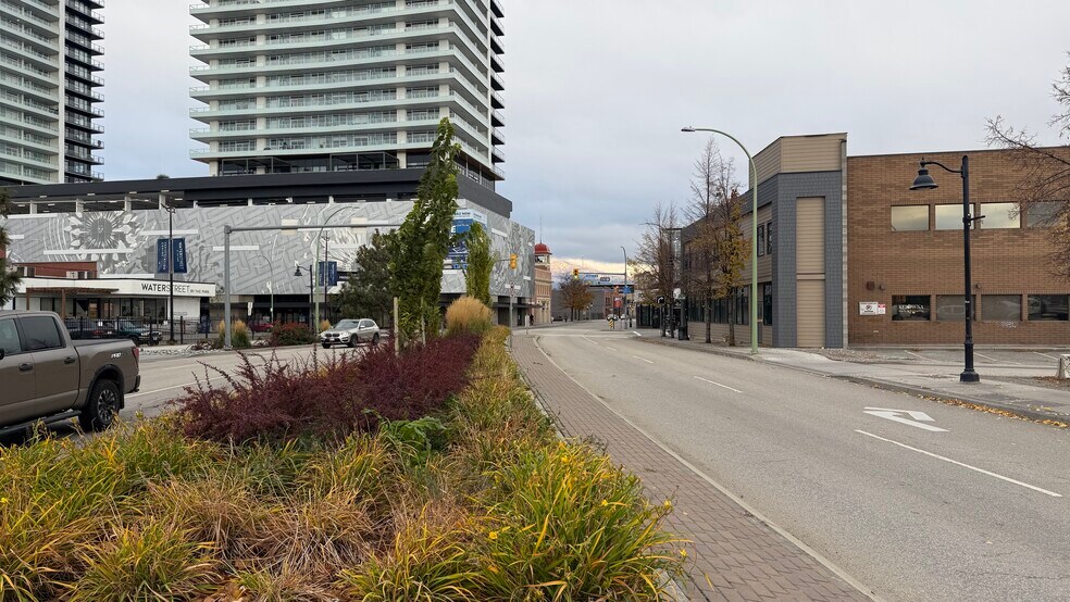 More Photos Of 1659 Water St, Kelowna General Retail For Lease