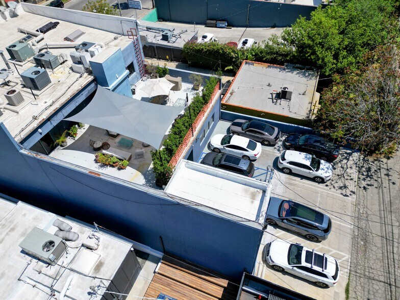 More Photos Of 11426 Ventura Blvd, Studio City Loft Creative Space For Sale
