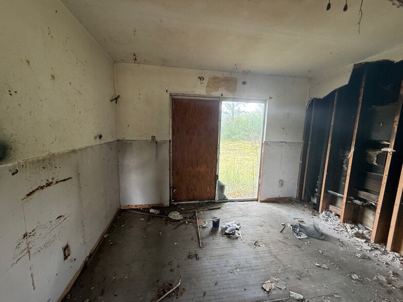 More Photos Of 2033 Winchester Rd, Anniston Flex For Sale