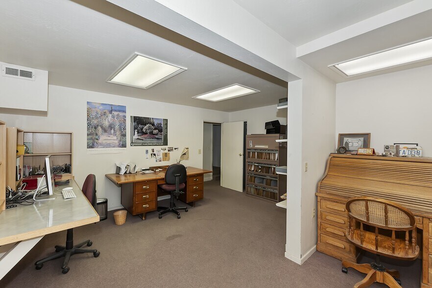 More Photos Of 39128 N Shore Dr, Fawnskin Specialty For Sale