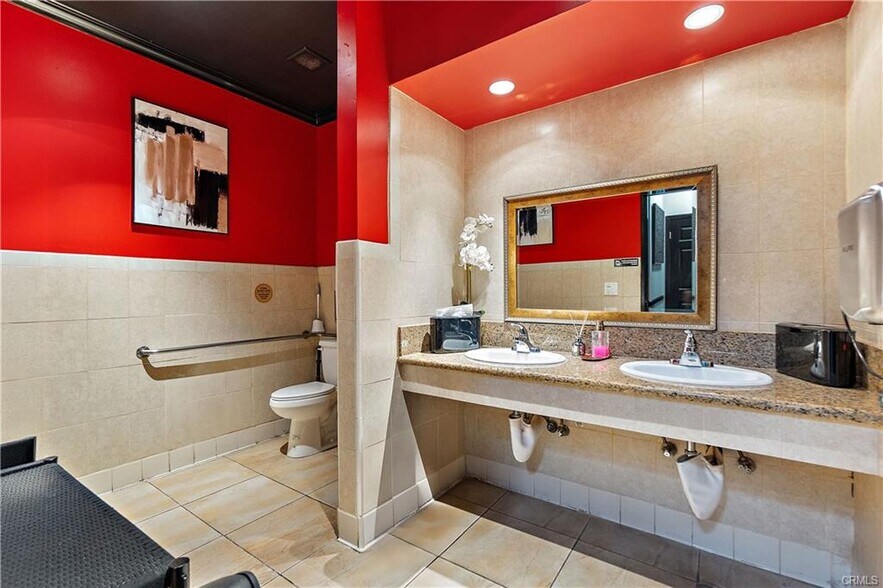 More Photos Of 13015 Philadelphia St, Whittier Restaurant For Sale