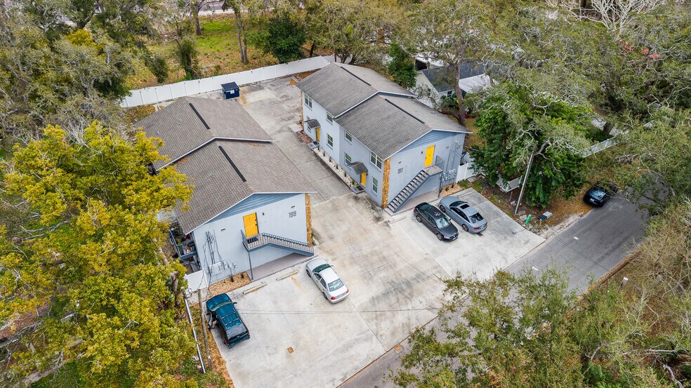 More Photos Of 7919 Lakeshore Dr, Tampa Multifamily For Sale