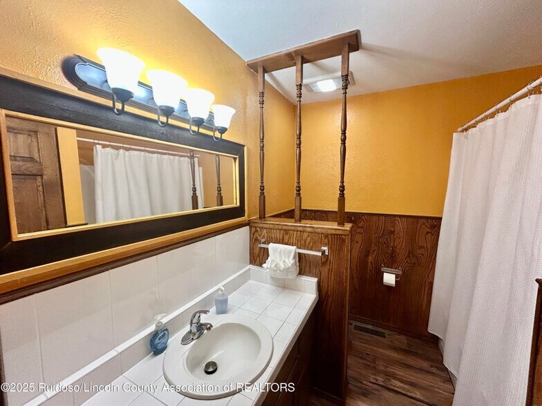 More Photos Of 616 Sudderth Dr, Ruidoso General Retail For Sale