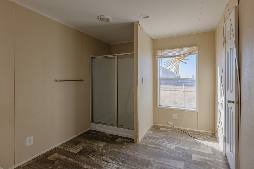 More Photos Of 9604 W County Road 152, Midland Warehouse For Sale