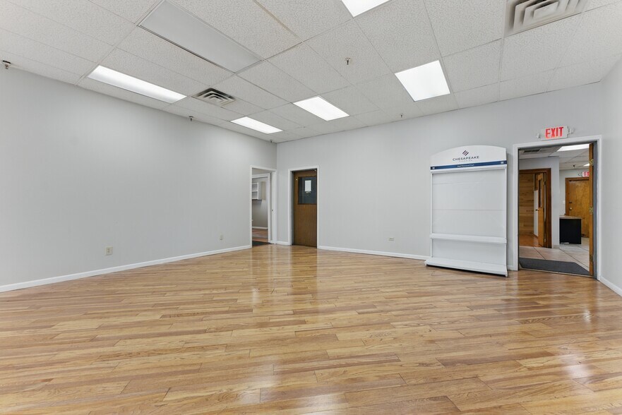 More Photos Of 16 Commercial Ave, Albany Warehouse For Sale