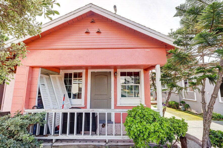 More Photos Of ,  Unknown For Sale