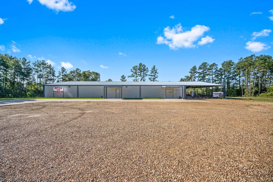 More Photos Of 4951 US Highway 190 W, Livingston Office For Sale