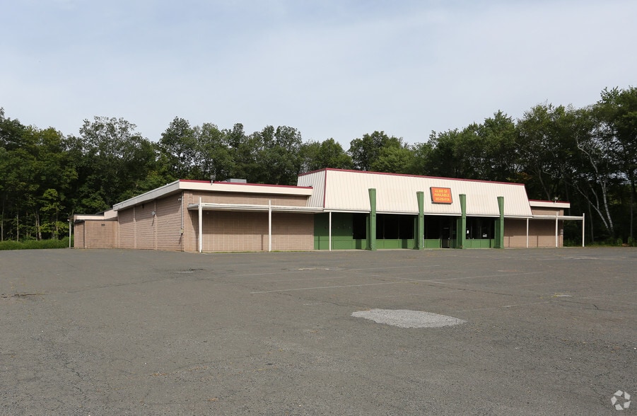 Primary Photo Of 220 Albany Tpke, Canton Supermarket For Lease