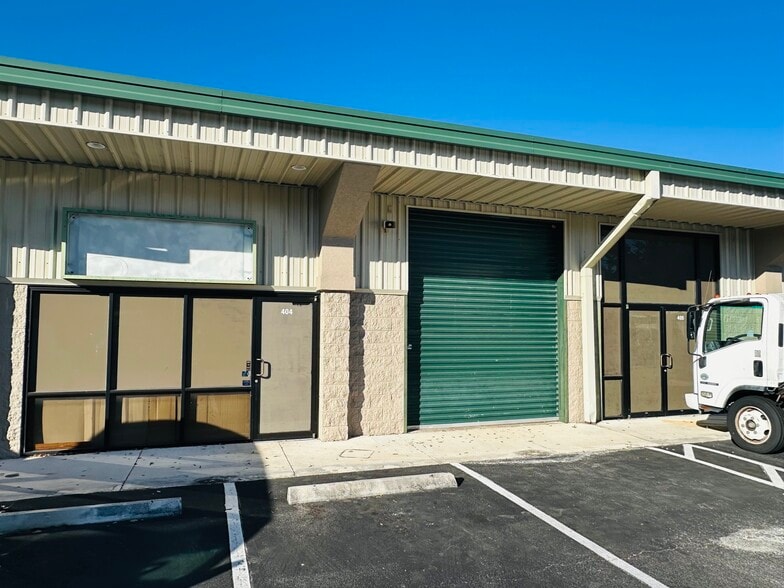 More Photos Of 3653 Regent Blvd, Jacksonville Warehouse For Sale