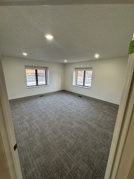 More Photos Of 3615 Canyon Lake Dr, Rapid City Loft Creative Space For Lease
