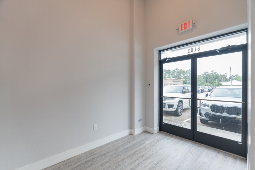 More Photos Of 350 Nursery Rd, Spring Medical For Lease