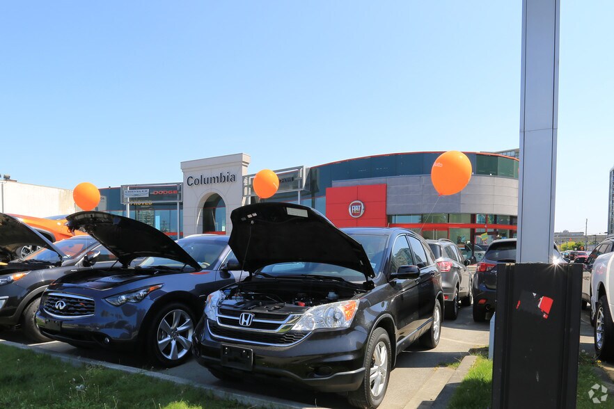 More Photos Of 5840 Minoru Blvd, Richmond Auto Dealership For Lease