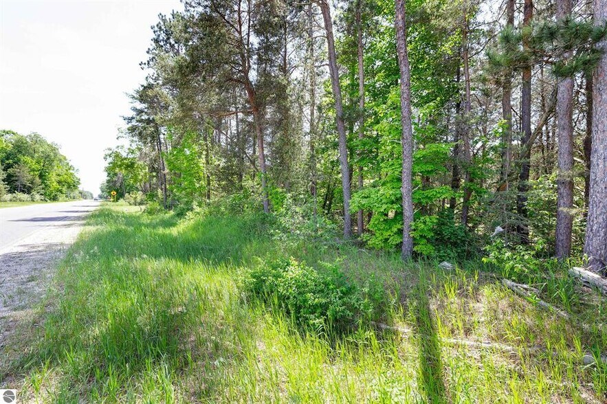 More Photos Of 7764 Weldon Road rd, Thompsonville Land For Sale