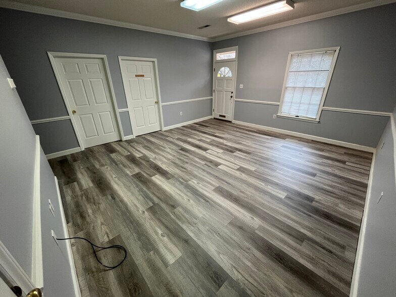 More Photos Of 701 W Main St, Jamestown Office For Lease