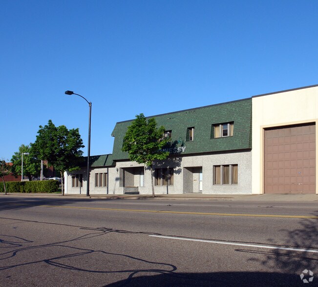 More Photos Of 552 N Main St, Akron Funeral Home For Sale