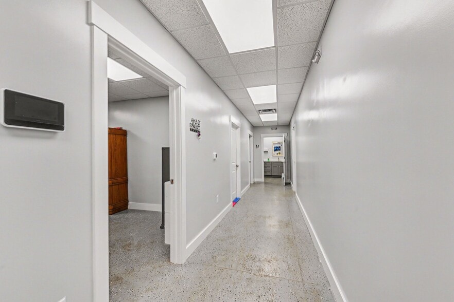 More Photos Of 215 Irvan Ct NW, Concord Flex For Lease