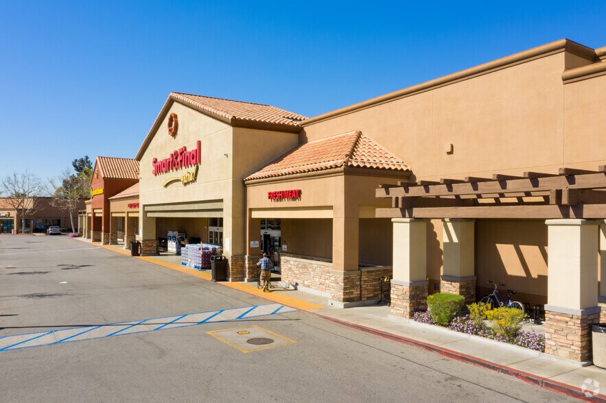 More Photos Of 1155-1245 Huntington Dr, Duarte Unknown For Lease