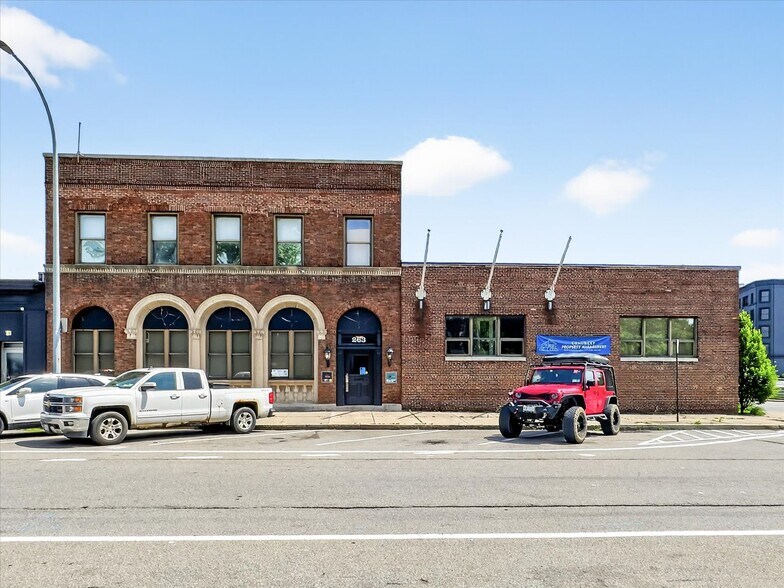 More Photos Of 263 Central Ave, Rochester Storefront Retail Office For Lease