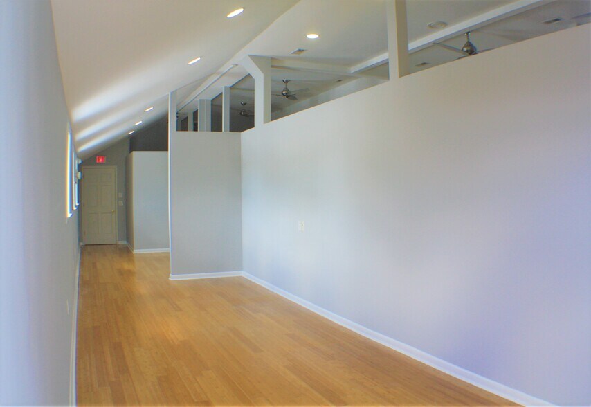 More Photos Of 32191 Nassau Rd, Lewes General Retail For Lease