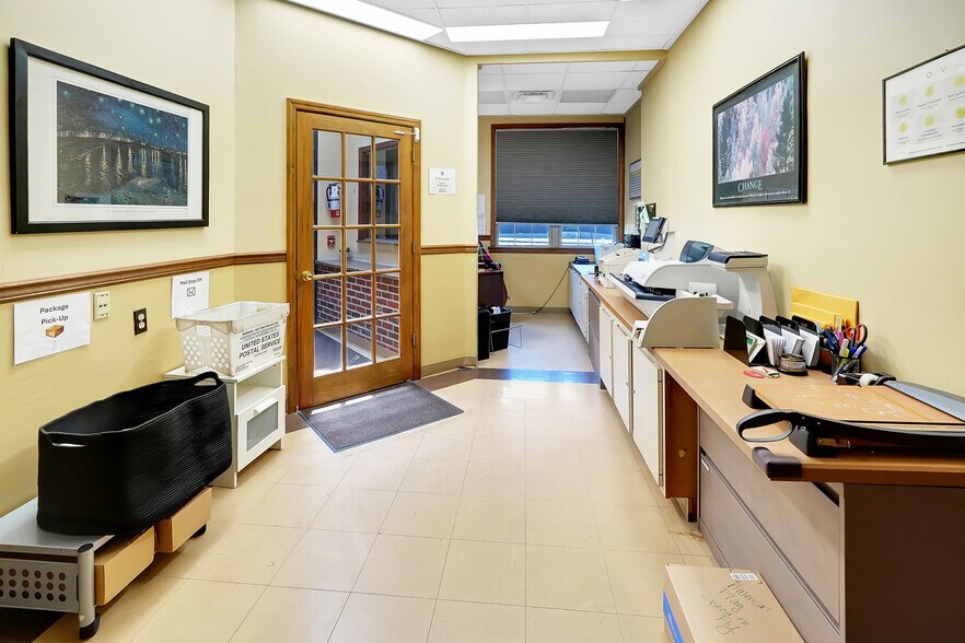 More Photos Of 9 Spring St, Freehold Office For Sale