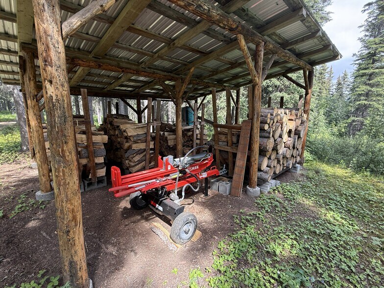 More Photos Of NHN (Nizina Road) McCarthy, Glennallen Specialty For Sale