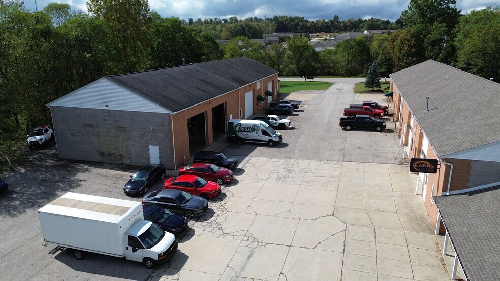 More Photos Of 17111 Munn Rd, Chagrin Falls Light Manufacturing For Sale