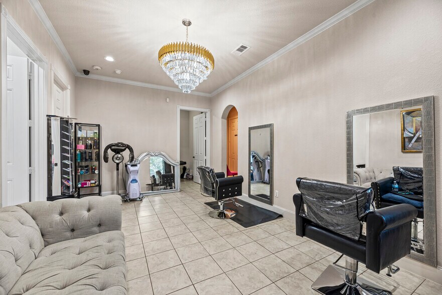 More Photos Of 1840 Snake River Rd, Katy Medical For Sale