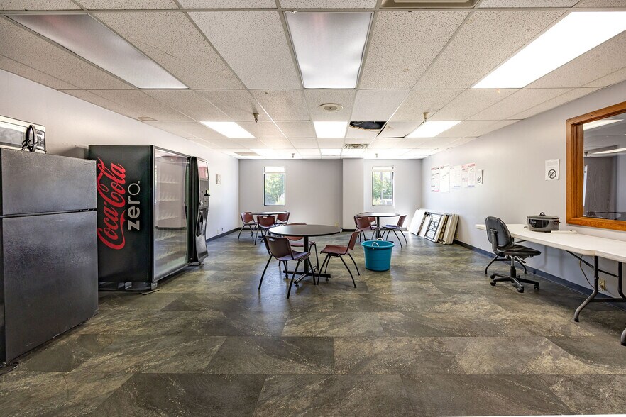 More Photos Of 80 Golf Course Rd, Logan Medical For Lease