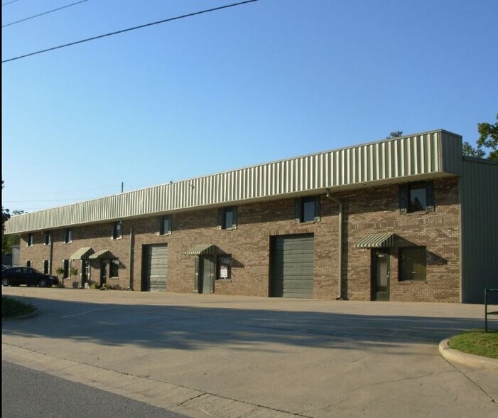 More Photos Of 2007 Old Montgomery Hwy, Birmingham Warehouse For Lease