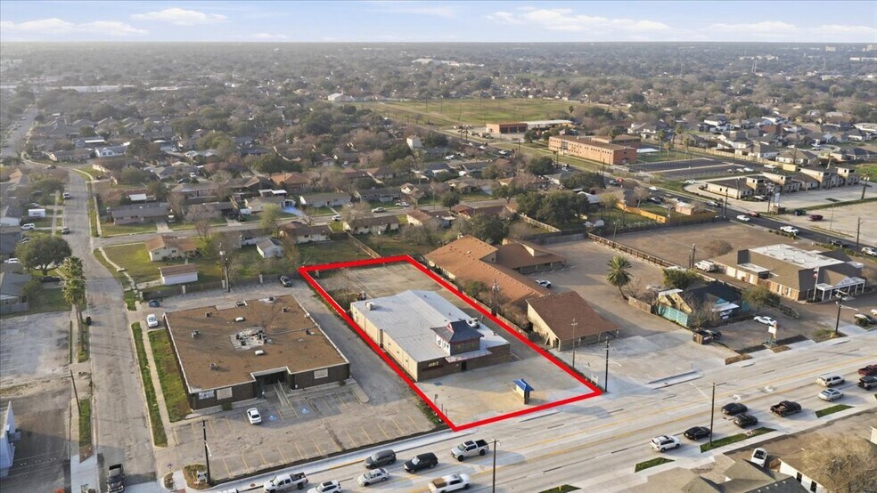 More Photos Of 4929 Everhart Rd, Corpus Christi Freestanding For Sale